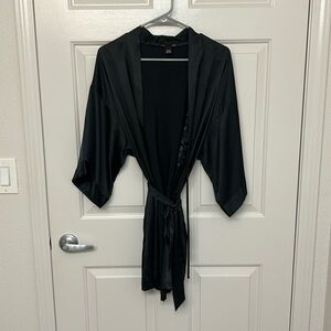 VS silk robe